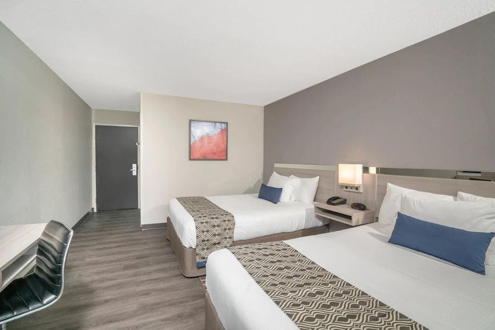 Quality Inn & Suites Nashville - Bellevue photo 3
