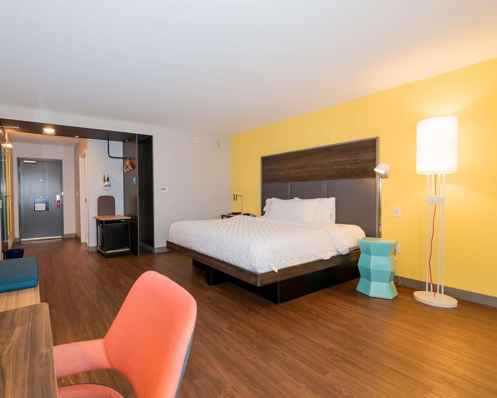 Tru by Hilton Florida City photo 24