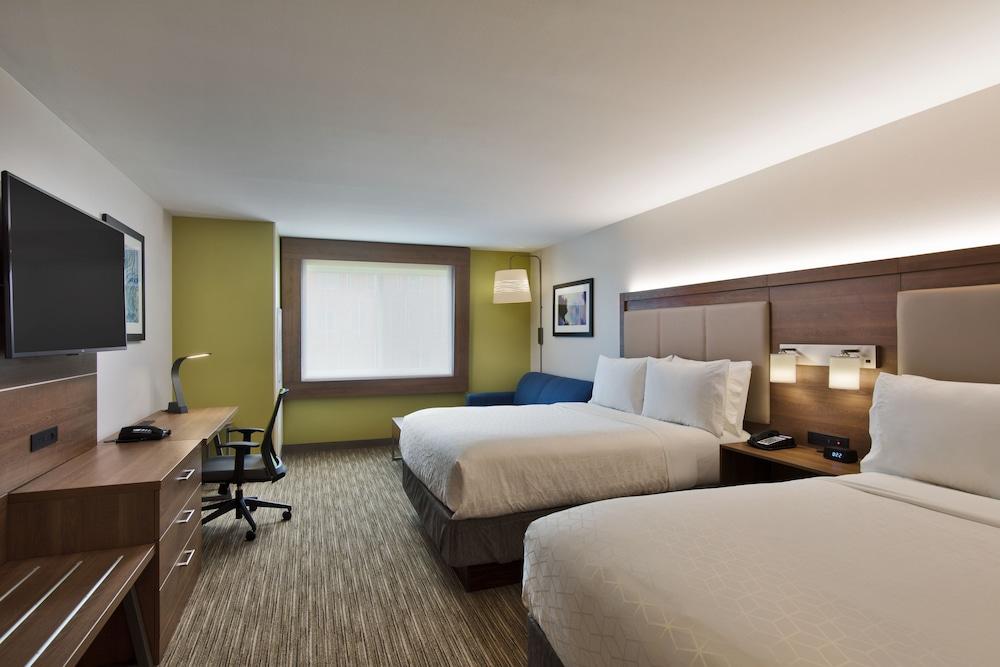 Holiday Inn Express & Suites Portland Airport - Cascade Stn by IHG photo 6