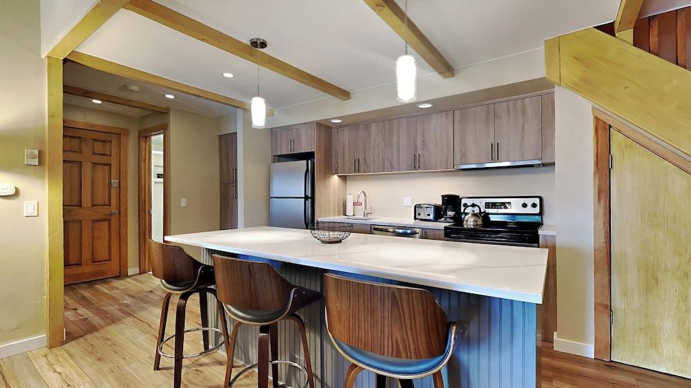 The Timberline Condominiums photo 35