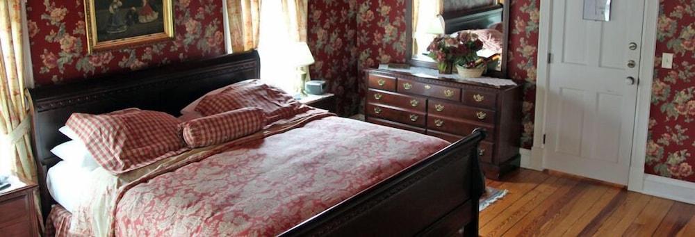 Springside Inn photo 3