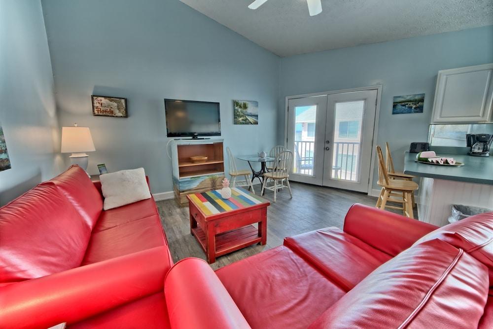 Pineapple Villas on Laguna Beach photo 54