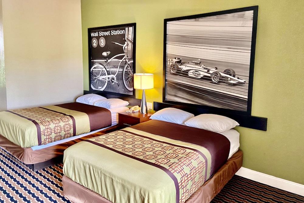 Super 8 by Wyndham Battleboro/Rocky Mount photo 10