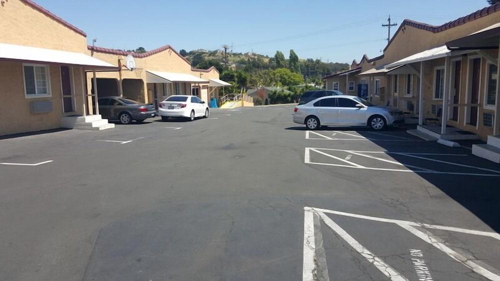 Budget Inn Vallejo/Napa Valley photo 71