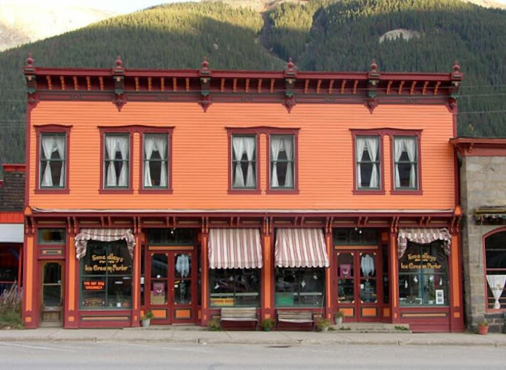 Smedley's Suites — hotel in Silverton