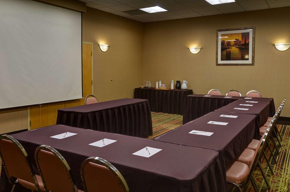 Hampton Inn Chambersburg photo 19