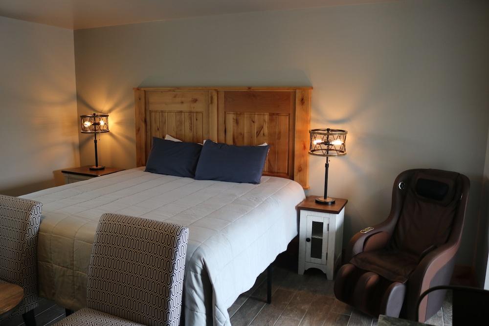 Columbine Inn photo 50