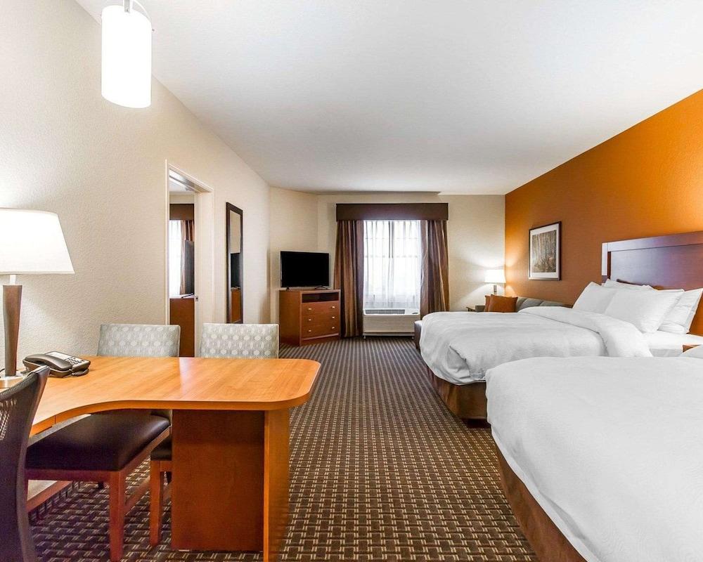 MainStay Suites Stanley photo 10