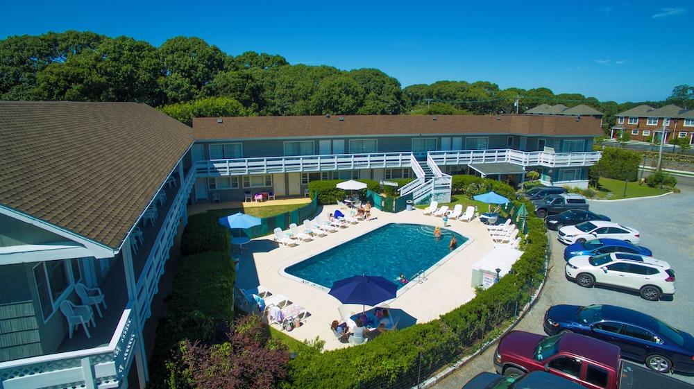 Harborside Motel photo 8