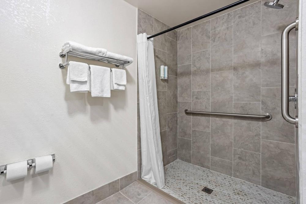Econo Lodge Jesup photo 9