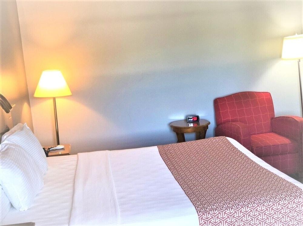 Countryside Inn photo 17