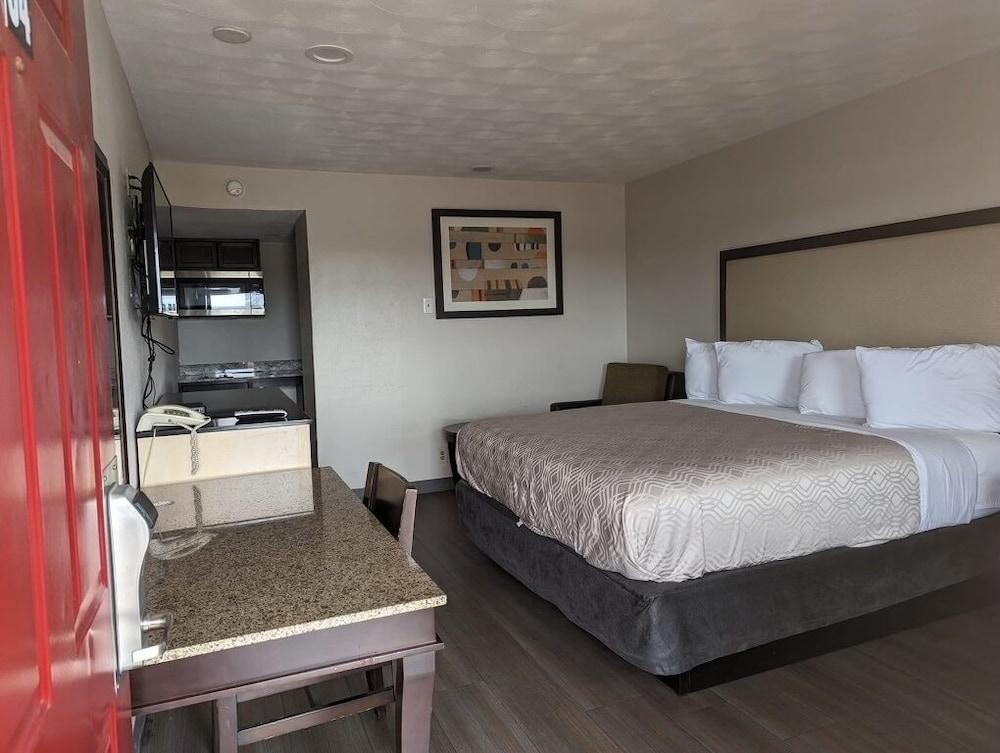 Budget Inn photo 4