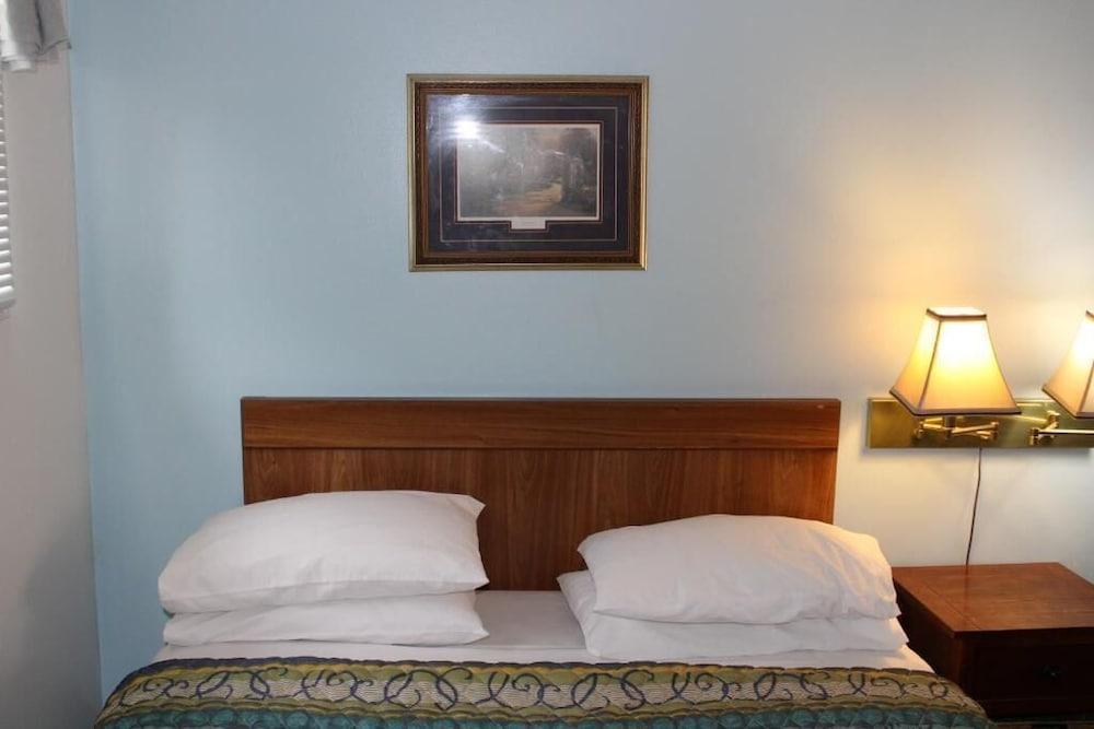 River Road Motel photo 11