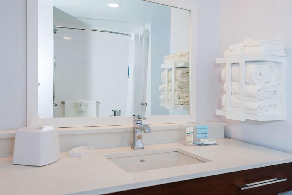Hampton Inn & Suites Aurora South Denver photo 36
