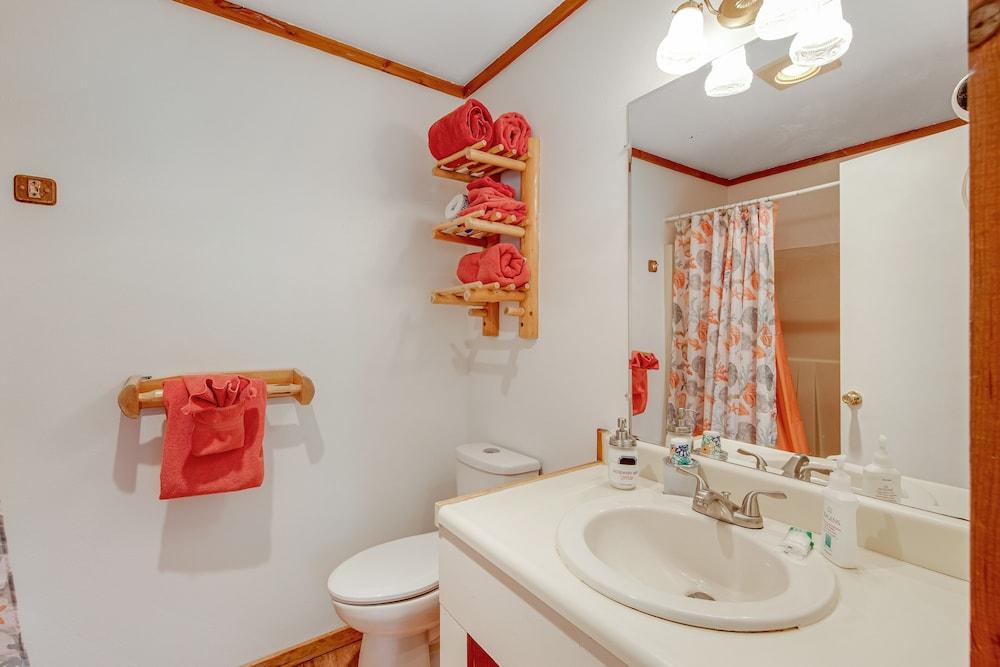Deer Harbor Inn photo 65