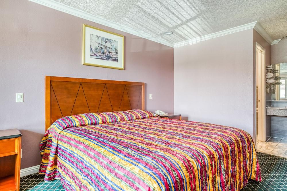 Passport Inn Whittier photo 4