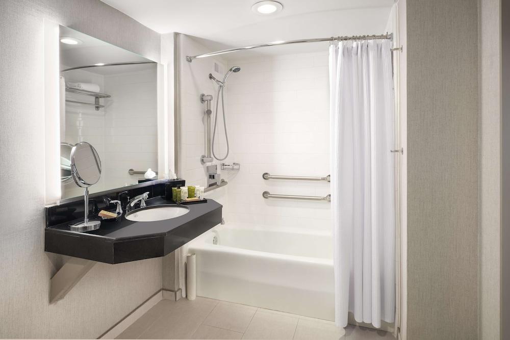 Hilton Richardson Dallas photo 27