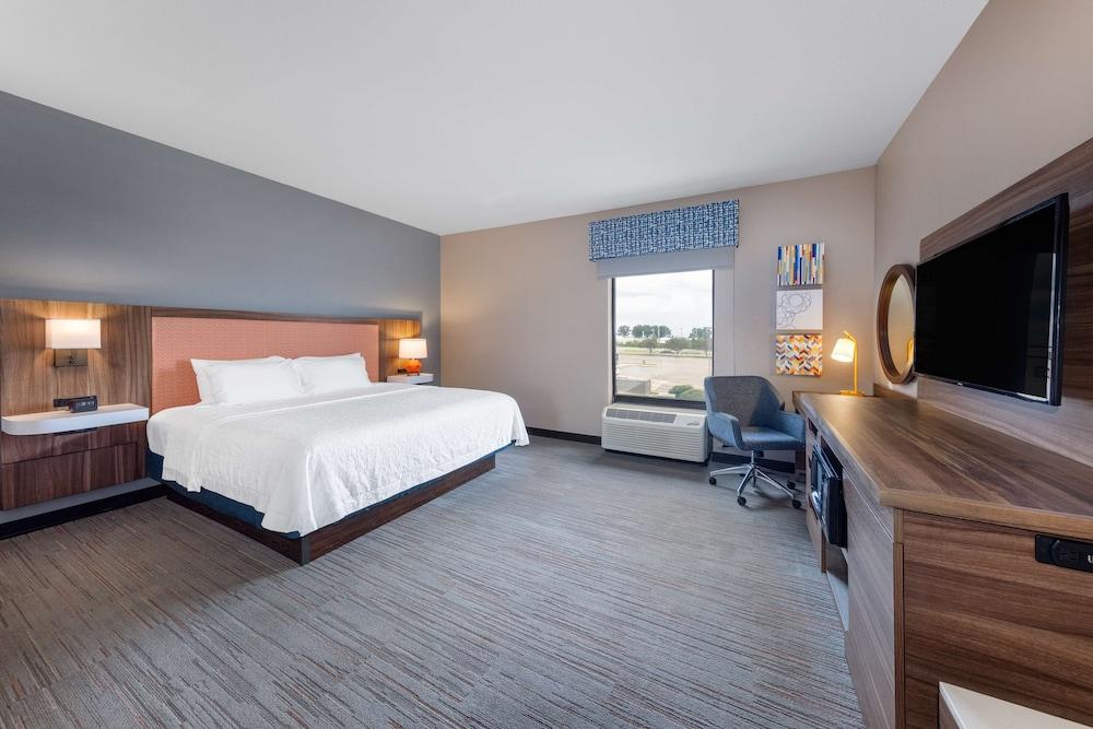 Hampton Inn St. Robert/Ft. Leonard Wood photo 22