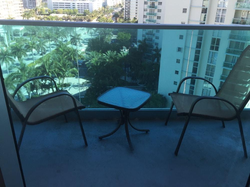 Beach Apartments Hollywood photo 14