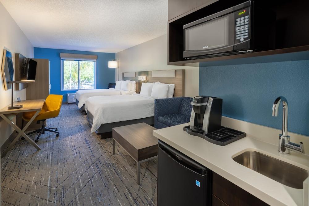 Holiday Inn Express Hotel & Suites New Tampa I-75 by IHG photo 54