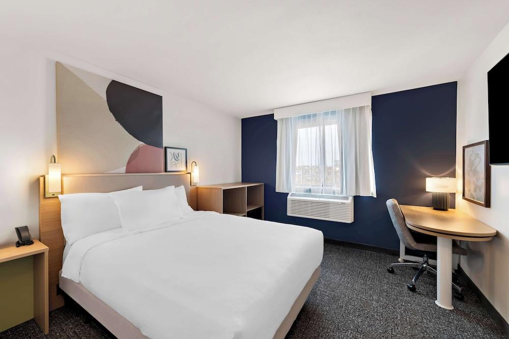 Spark by Hilton Norfolk photo 34
