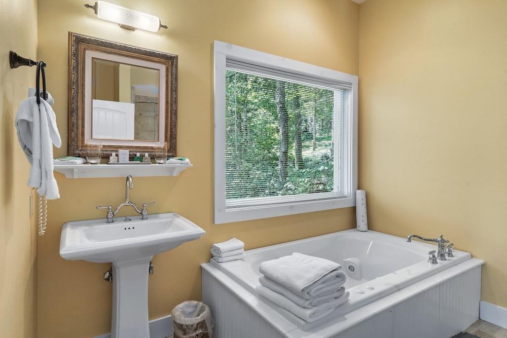 Laurel Valley Mountain Retreat photo 44