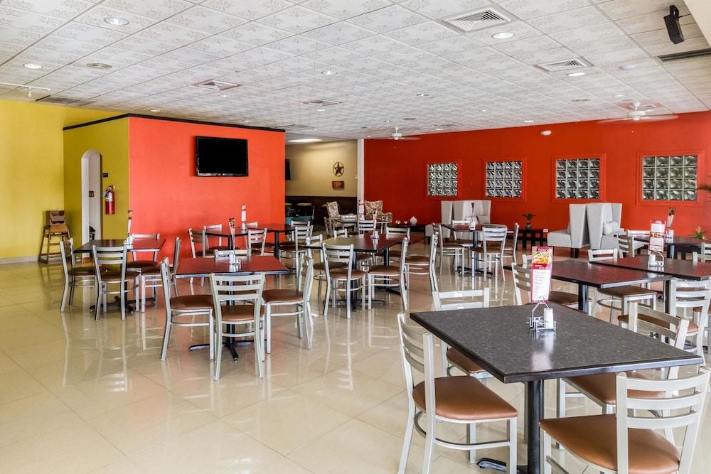 Clarion Inn near McAllen Airport photo 25