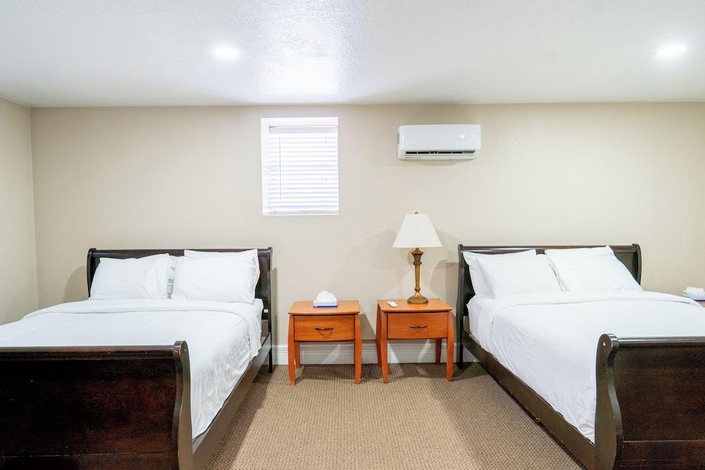 Road Creek Inn photo 64