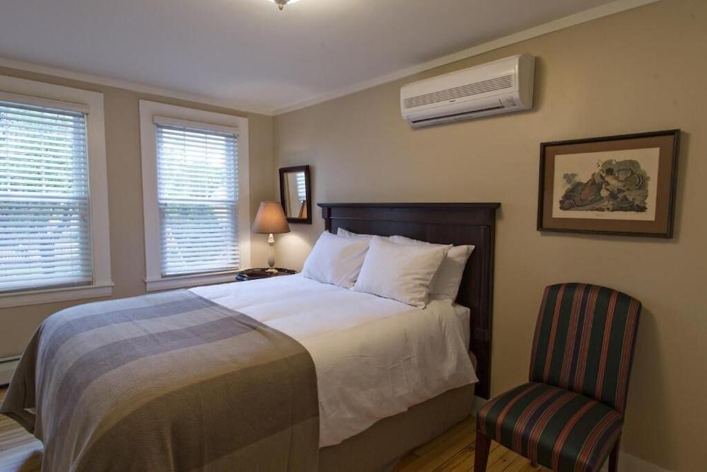 Inn on Shore Road photo 1