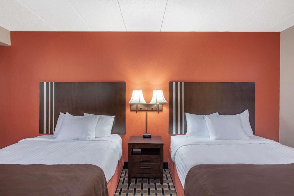 AmericInn by Wyndham Cloquet photo 7