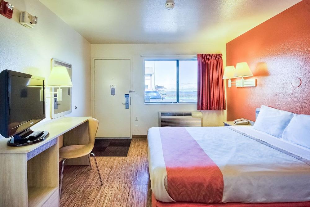 Motel 6 Pendleton, OR photo 13