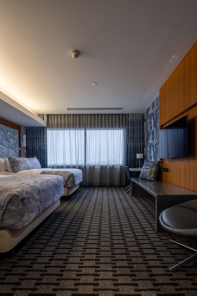 The Hotel at Kirkwood Center photo 16