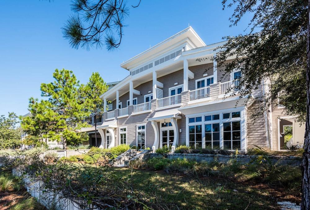 WaterSound Inn photo 1
