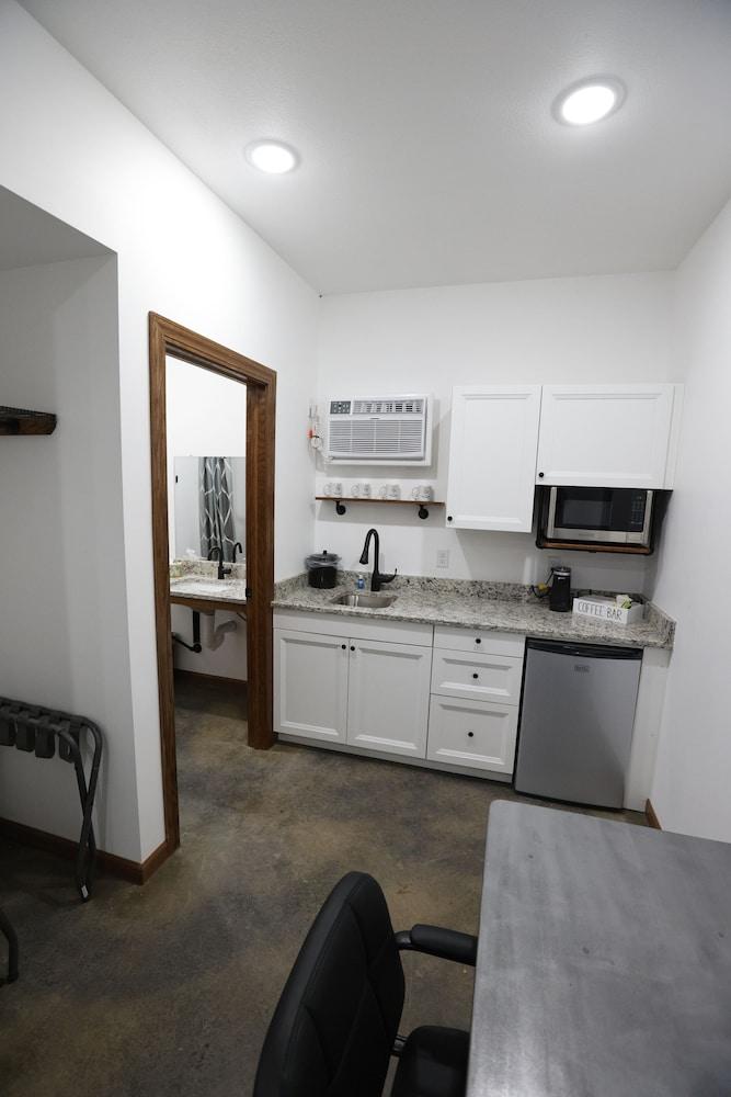 Bears Den Motel photo 3