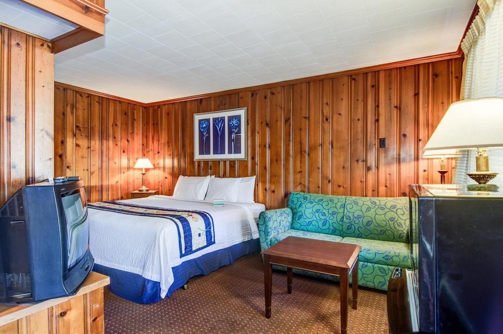 Potomac River Motel photo 23