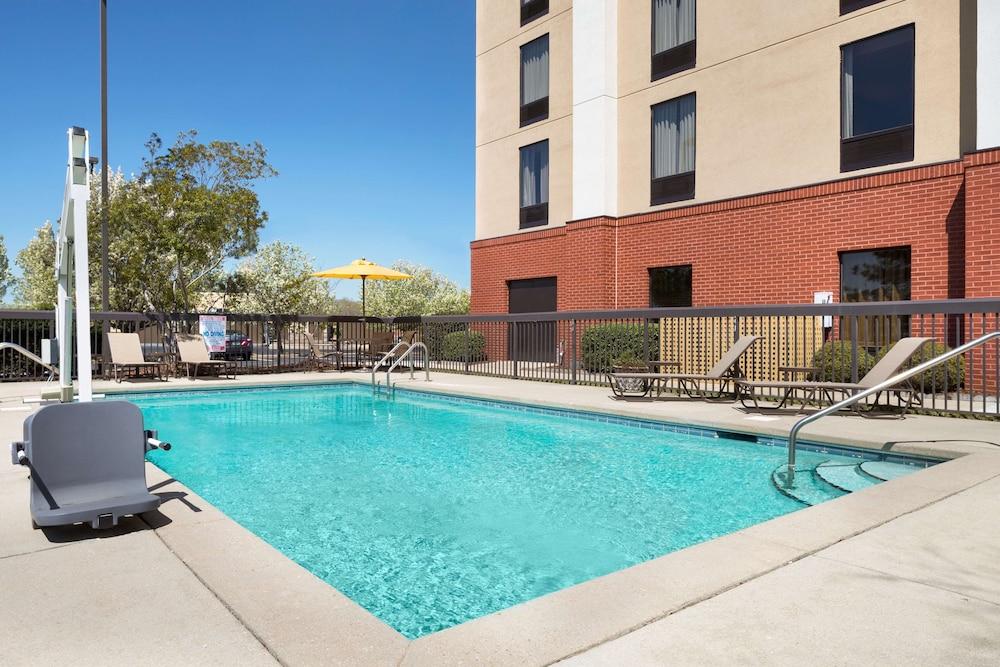 Hampton Inn Pell City photo 19