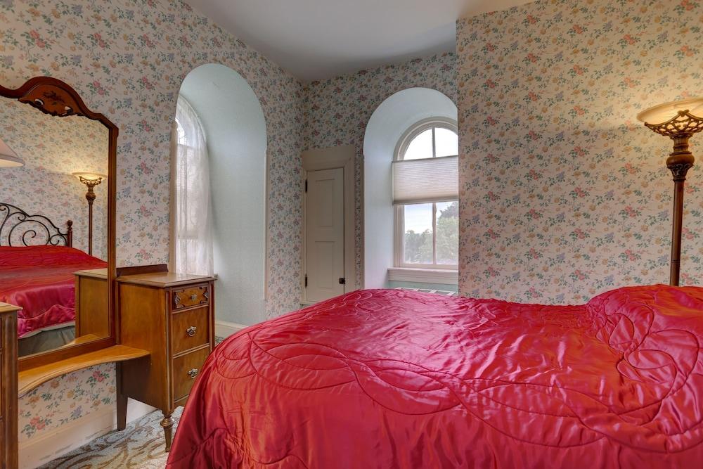Greystone Manor Bed & Breakfast photo 5