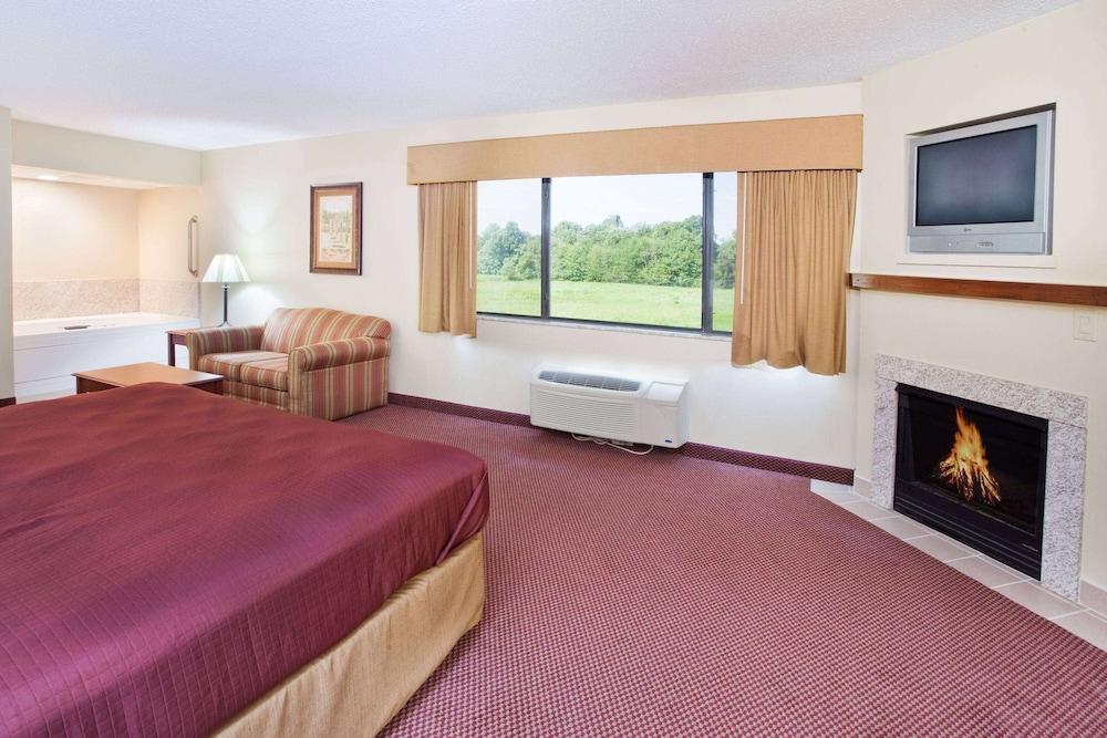 University Inn photo 6
