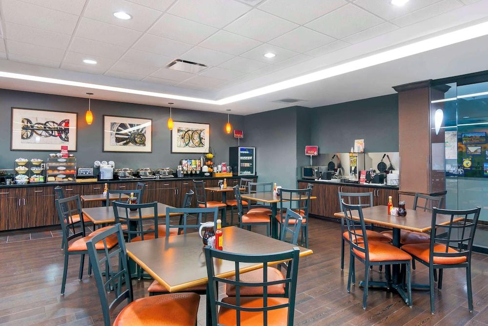 Best Western Plus Olathe Hotel photo 23