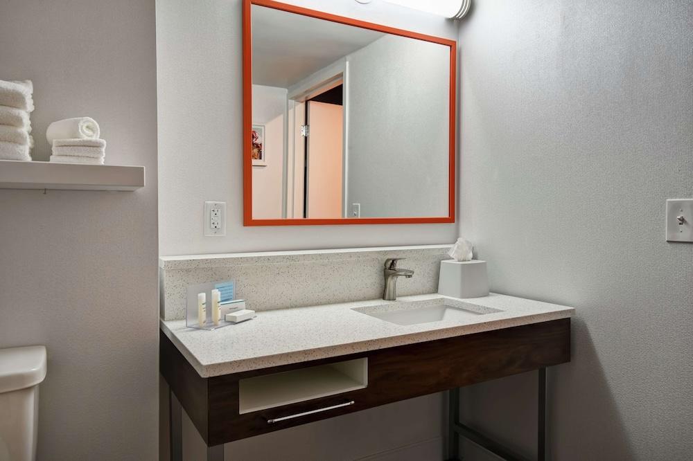 Hampton Inn I-75 Lexington/Hamburg Area photo 35