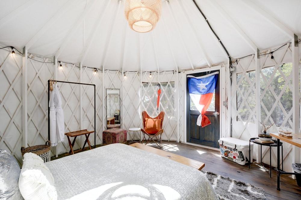 Lucky Arrow Retreat - Dripping Springs photo 61