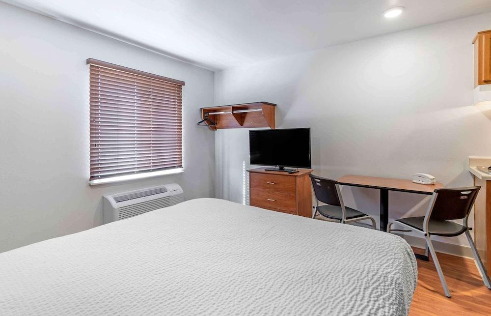 Extended Stay America Select Suites - Laredo photo 13