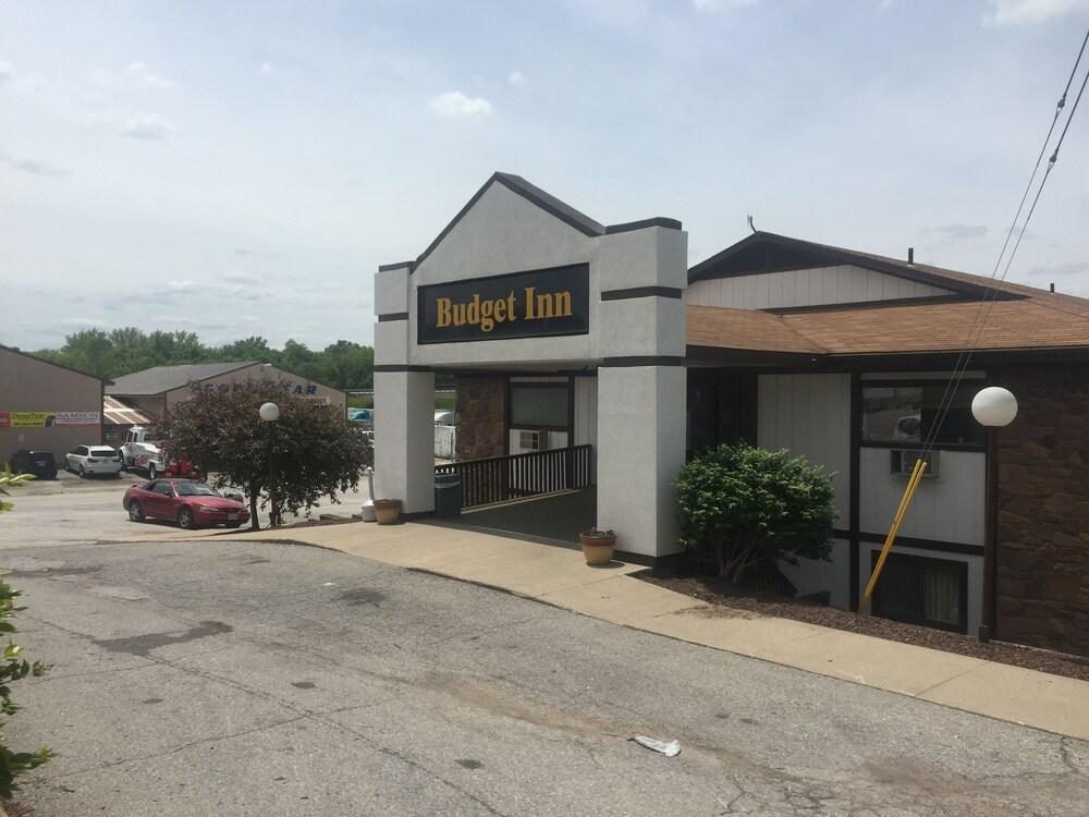 Midway Budget Inn photo 1