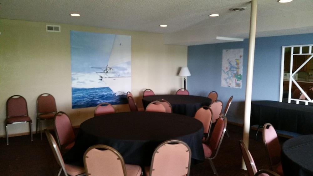 Hawk's Nest Lodge photo 10
