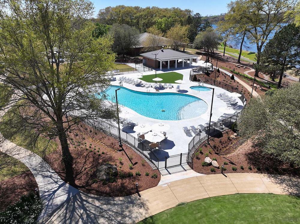 Clemson University's James F. Martin Inn photo 10