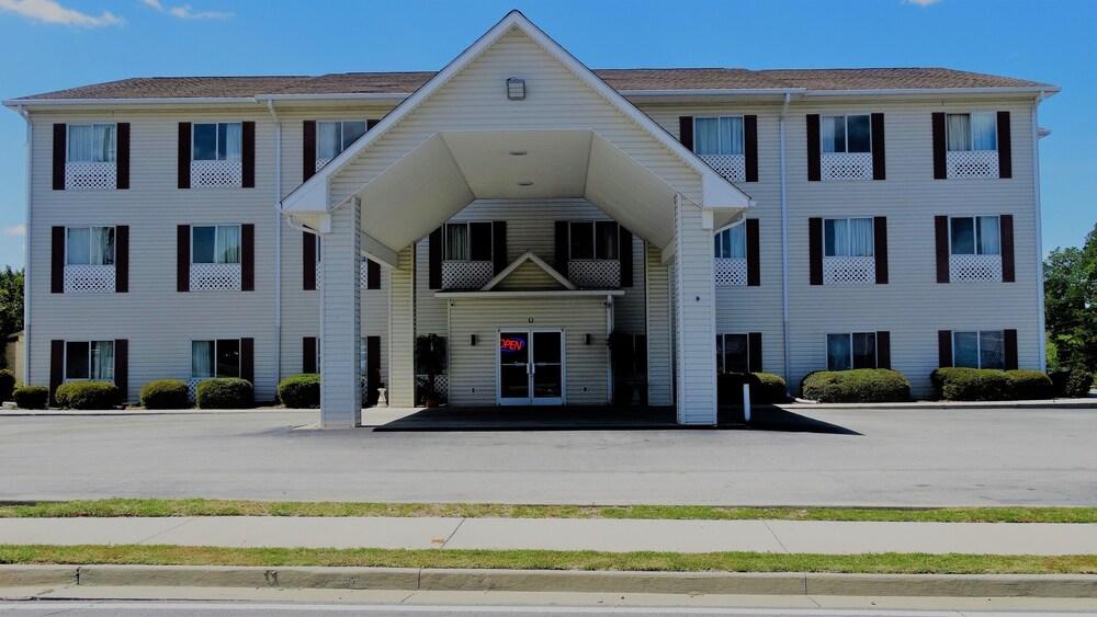 Oak Tree Inn & Suites photo 3
