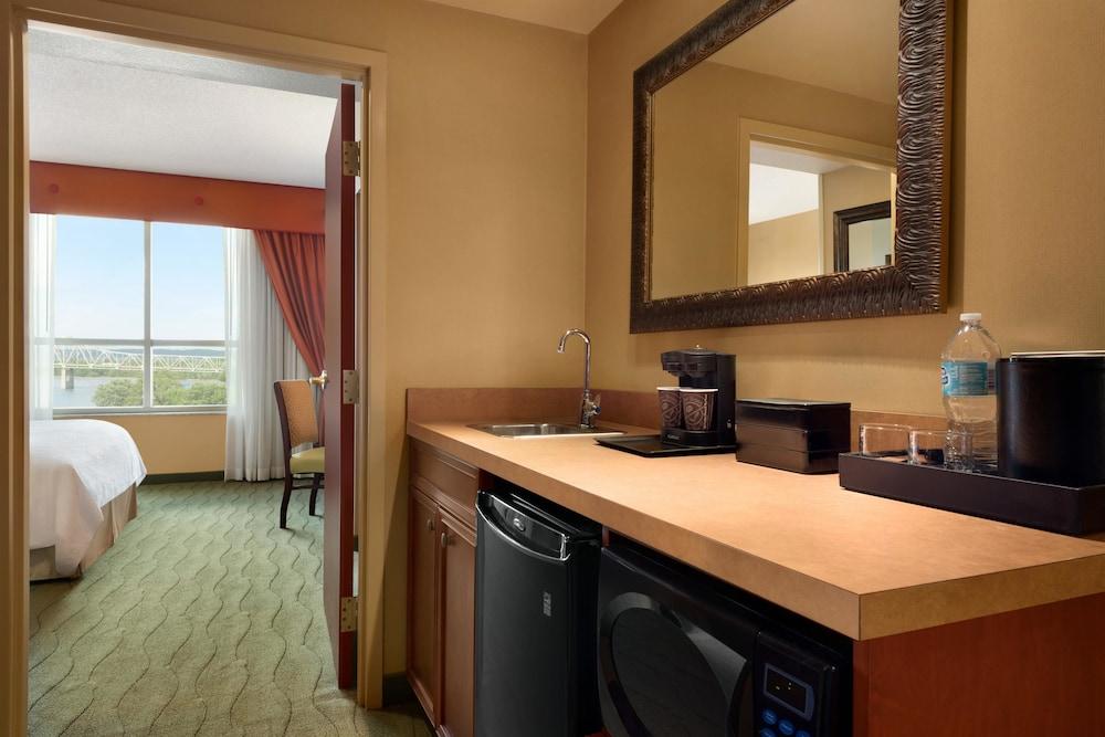 Embassy Suites by Hilton E Peoria Riverfront Conf Center photo 23