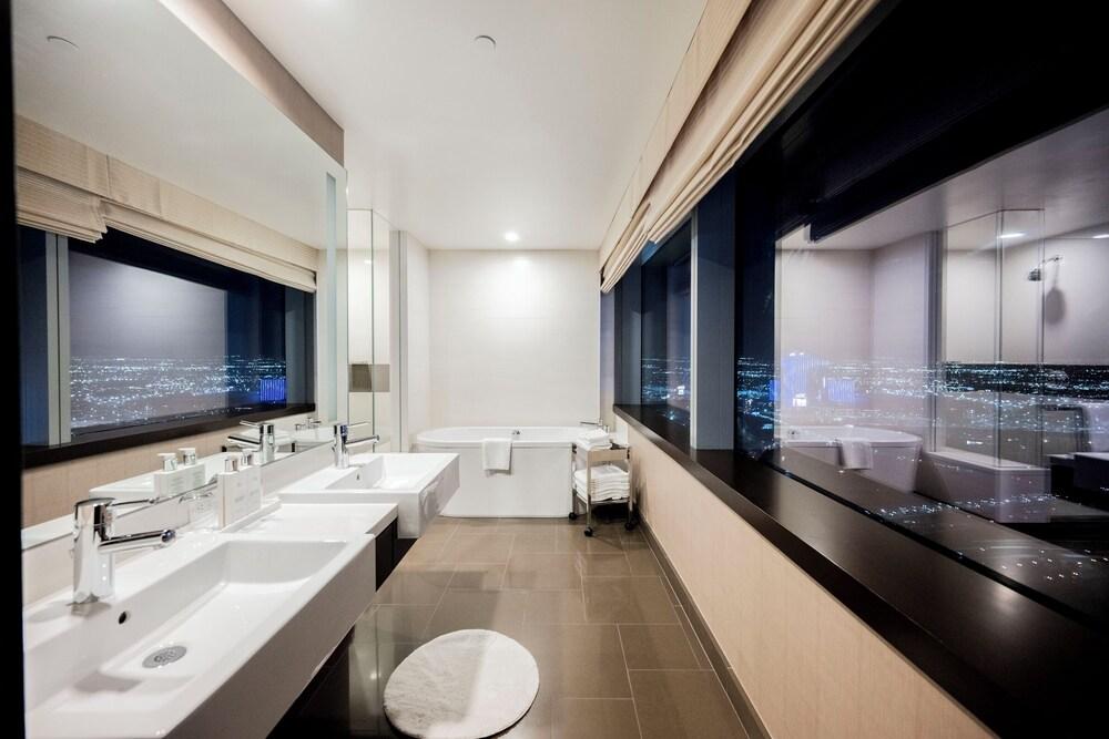 StripViewSuites at Vdara photo 99