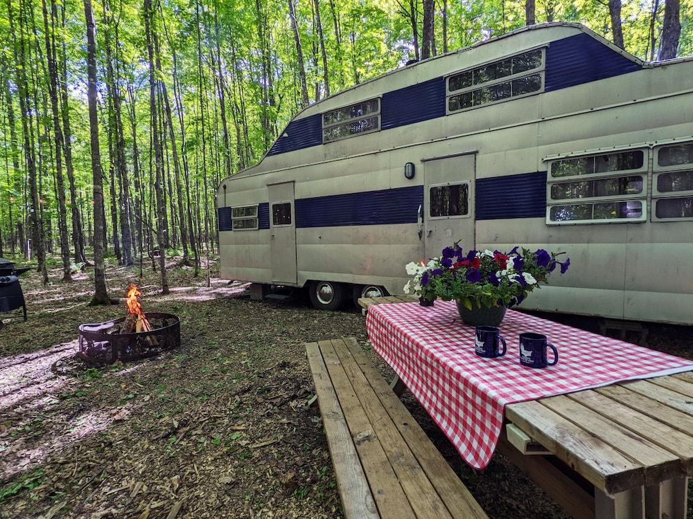 POV Lake Resort & Glamping Campground photo 31