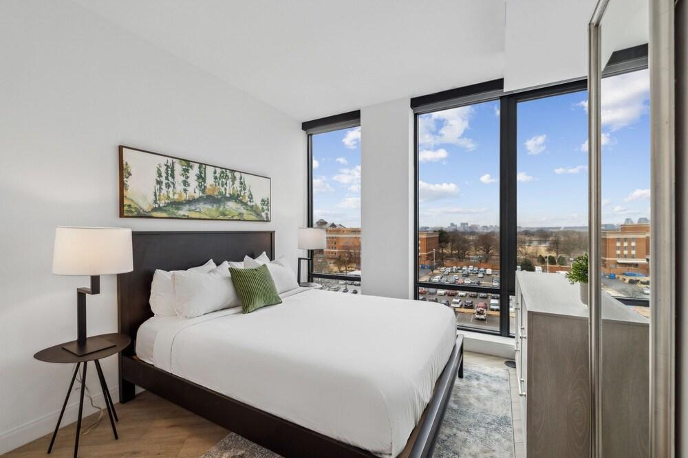 Placemakr Buzzard Point photo 34